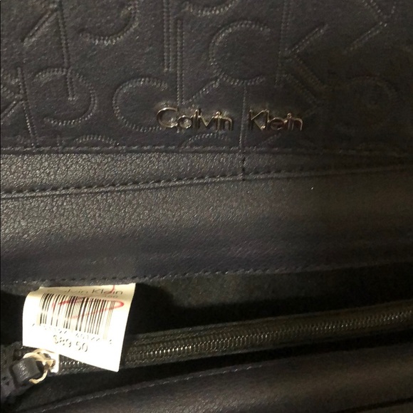 Calvin Klein Purse - Picture 6 of 7
